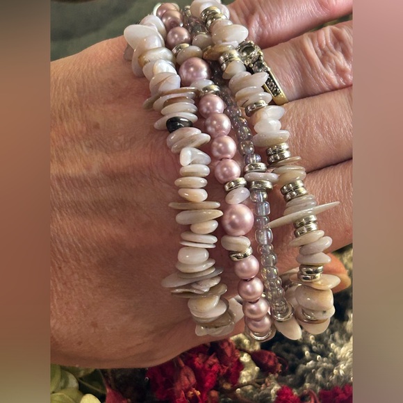 Set of 4 Violet Seas bracelets w/ charms - Picture 2 of 10